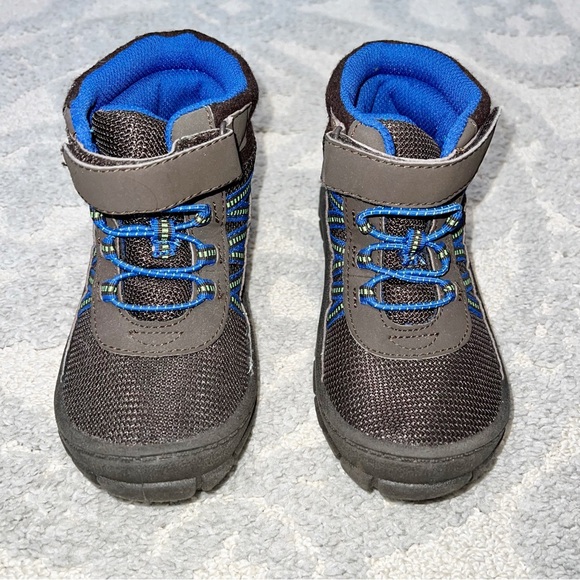 Oshkosh B’gosh Boots - Picture 4 of 9